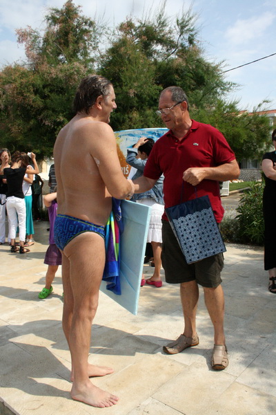 Dani Dikla 2009: Dr Velimir Susak Taci isplivao maraton Preko-Diklo Dani Dikla 2009: Dr Velimir Susak Taci isplivao maraton Preko-Diklo