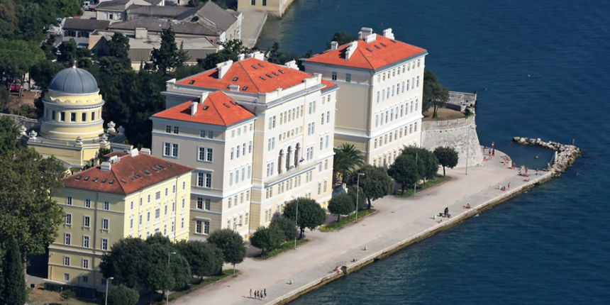 Zadar – Zračne snimke – Zgrada Zadarskog Sveučilišta (foto: Marin Gospić) Zadar – Zračne snimke – Zgrada Zadarskog Sveučilišta (foto: Marin Gospić)