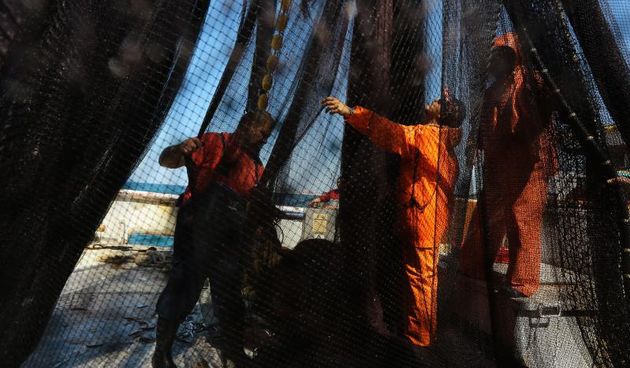 Ribari prebiru mreze u gradskoj luci. Photo: Filip Brala/PIXSELL