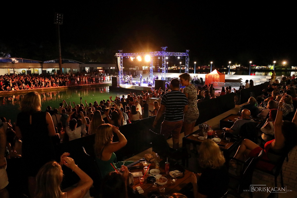 Severina oduševila nastupom na bazenu Ilirije u Biogradu na Moru