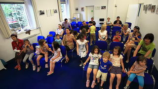 U Gradskoj knjižnici roditelji djece vrtića “Jadran” odigrali su predstavu “Kuća za smeće”, Foto. Roberto Lerga U Gradskoj knjižnici roditelji djece vrtića “Jadran” odigrali su predstavu “Kuća za smeće”, Foto. Roberto Lerga