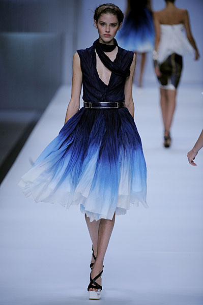 “Tie & dye” tehnika bojanja odjeće (Moda.hr)