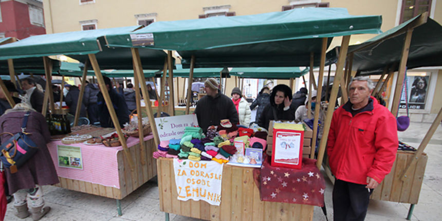 “Dani sunca” 21. prosinca 2012. (foto:Saša Čuka) “Dani sunca” 21. prosinca 2012. (foto:Saša Čuka)