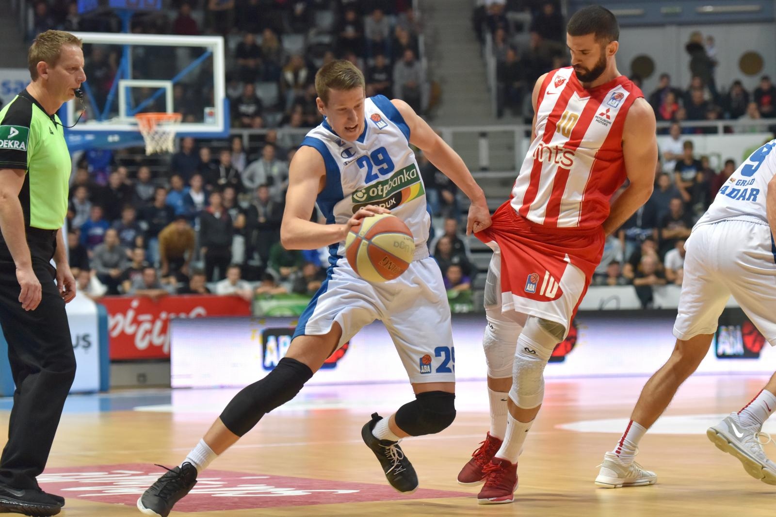 ABA liga, 9. kolo: KK Zadar – KK Crvena Zvezda 76-88 ABA liga, 9. kolo: KK Zadar – KK Crvena Zvezda 76-88