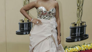 82. Red Carpet Oscara (oscar.go.com)