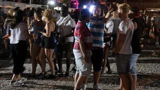 Koncert Chrisa Browna, koji je trebao biti održan na plaži Zrće, zbog jake bure je održan u prepunom klubu Aquarius.  Photo: Dalibor Urukalović/PIXSELL