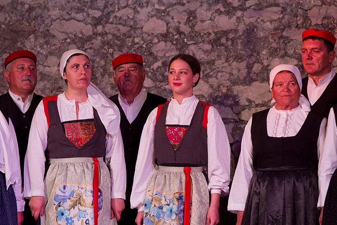 Smotra folklora u Bibinjama