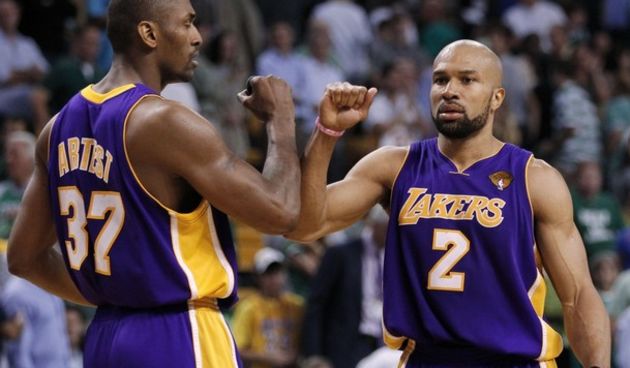 Ron Artest i Derek Fisher, Foto: Reuters