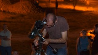 Potpuna pomrcina mjeseca Potpuna pomrcina mjeseca