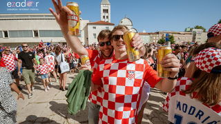 Navijačko ludilo u Zadru za vrijeme i nakon finala Svjetskog prvenstva Navijačko ludilo u Zadru za vrijeme i nakon finala Svjetskog prvenstva