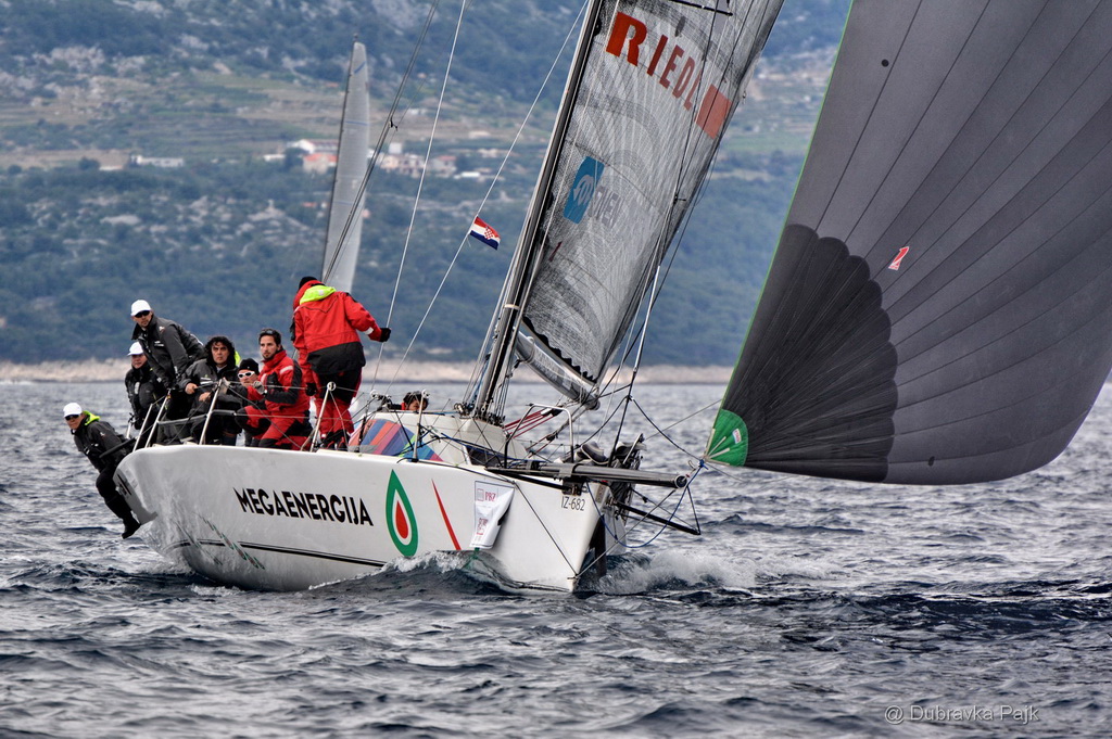 U hvarskom akvatoriju održana XXI. Uskršnja regata U hvarskom akvatoriju održana XXI. Uskršnja regata