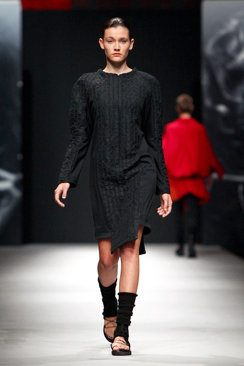 Jučer je završeno izdanje Cro A Porter-a @ LAUBA na kojem su svoje kolekcije predstavili: Ivona Martinko, Jelena Aleksić, Etna Maar, SPIRIT by T.B./ Tomislav Bahorić Jučer je završeno izdanje Cro A Porter-a @ LAUBA na kojem su svoje kolekcije predstavili: Ivona Martinko, Jelena Aleksić, Etna Maar, SPIRIT by T.B./ Tomislav Bahorić