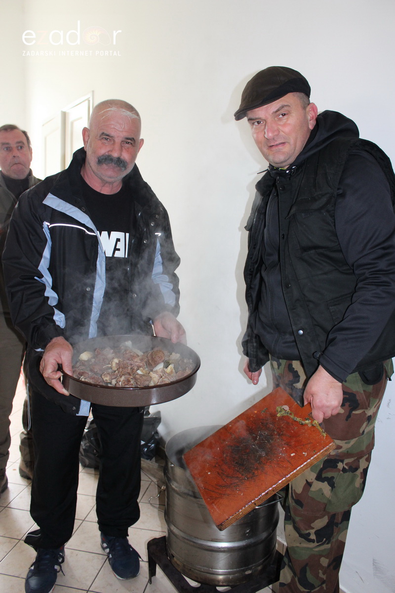 Lovci “Diane” kod Crnog odstrijelili  trinaest lisica i osam čagljeva