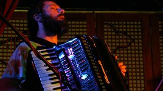 Image 1208843 (auto)