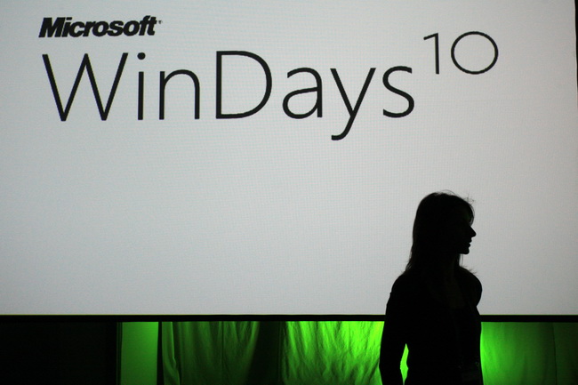 Rovinj, 190410.
U staroj TDR-ovoj tvornici cigareta pocela je deseta konferencija WinDays. Ove godine WinDays konferencija je podjeljena na dve tematske jedinice: prvi je WinDays tehnology koji traje od 19. do 22. 4. te WinDays business koji ce se odrzat Rovinj, 190410.
U staroj TDR-ovoj tvornici cigareta pocela je deseta konferencija WinDays. Ove godine WinDays konferencija je podjeljena na dve tematske jedinice: prvi je WinDays tehnology koji traje od 19. do 22. 4. te WinDays business koji ce se odrzat