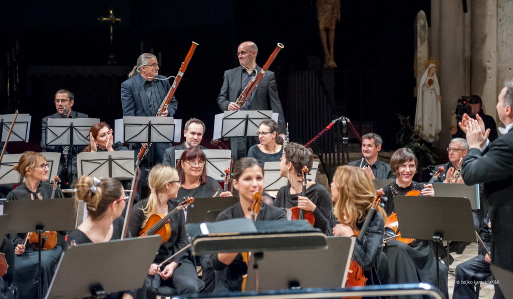 Stefan Milenković i Zadarski komorni orkestar u katedrali sv. Stošije
