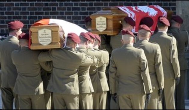 Pokopan Lech Kaczynski (foto: BBC)