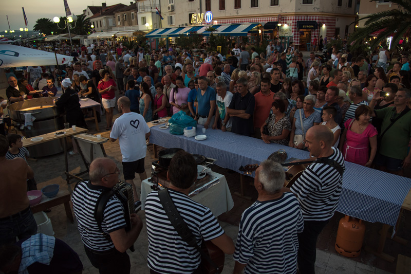 Dvadeset tisuća posjetitelja na Biogradskoj noći, foto: Vinko Pešić Dvadeset tisuća posjetitelja na Biogradskoj noći, foto: Vinko Pešić