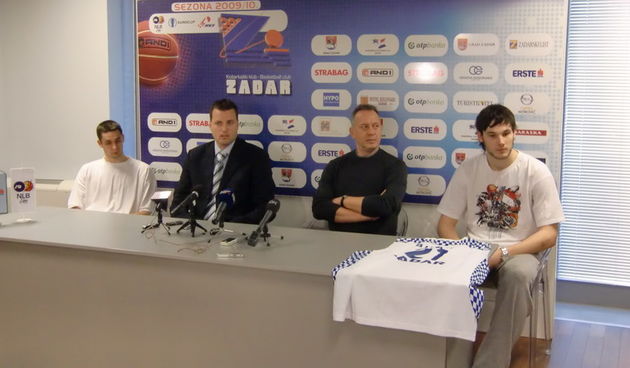 Marko Car, Tonci Jerak, Zmago Sagadin i Miro Bilan pred Siauliai (foto Nikola Turcinov)