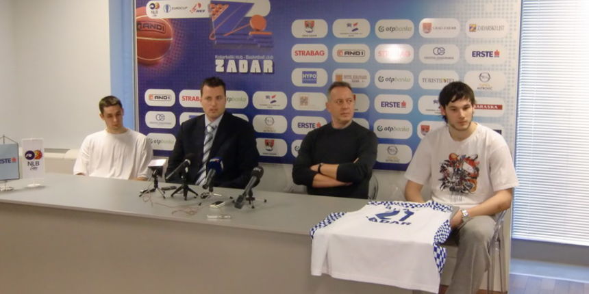 Marko Car, Tonci Jerak, Zmago Sagadin i Miro Bilan pred Siauliai (foto Nikola Turcinov)