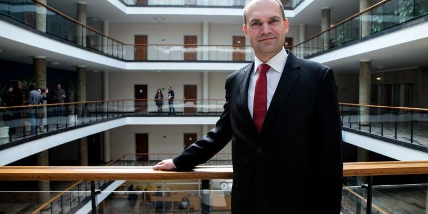 10.03.2015., Zagreb – U zgradi Gradske uprave odrzano je sluzbeno predstavljanje clanova nove Uprave Zagrebackog holdinga. Dejan Ficko, predsjednik Uprave. Photo: Davor Puklavec/PIXSELL