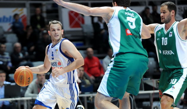 Zadar, 261110.
Dvorana Kresimir Cosic. 
9. kolo NLB lige, kosarkaska utakmica izmedju
Zadar – Krka. 
Na fotografiji: Jakov Vladovic igrac Zadra.
Foto: Andrija Lucic / CROPIX