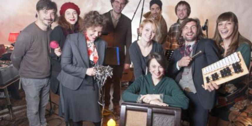 – HOERSPIEL- mala igra za slušanje (i gledanje) jedinstvena predstava o misteriju i romantici prvih dana radija – HOERSPIEL- mala igra za slušanje (i gledanje) jedinstvena predstava o misteriju i romantici prvih dana radija