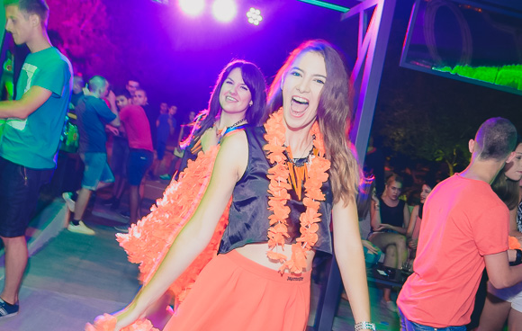 Turanjska fešta u Menfisto baru, 16.7.2015. (foto: Ivan Toman) Turanjska fešta u Menfisto baru, 16.7.2015. (foto: Ivan Toman)