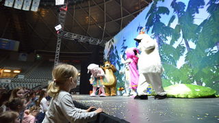 Predstava “Maša i Medvjed” moskovskog Dječjeg kazališta oduševila zadarske mališane Predstava “Maša i Medvjed” moskovskog Dječjeg kazališta oduševila zadarske mališane