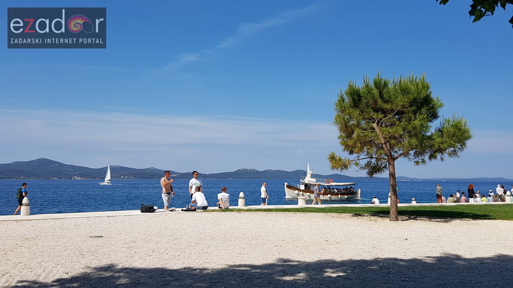 Ludijada maturanata na zadarskoj rivi