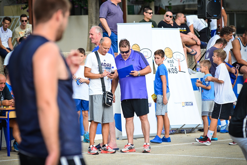 Projekt Koš za koš: Bili brig osvojio turnir i obnovu kvartovskog igrališta. Foto: Iva Perinčić Projekt Koš za koš: Bili brig osvojio turnir i obnovu kvartovskog igrališta. Foto: Iva Perinčić