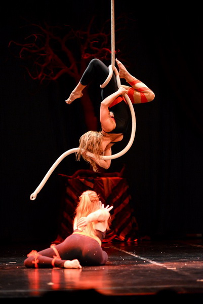 Circo Art u HNK Zadar izveo predstavu “Povratak u prirodu”