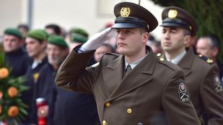 Svecanim postrojavanjem i mimohodom kroz grad postrojbi sudionica obiljezena je 22. obljetnica vojno-redarstvene akcije Maslenica. Photo: Dino Stanin/PIXSELL Svecanim postrojavanjem i mimohodom kroz grad postrojbi sudionica obiljezena je 22. obljetnica vojno-redarstvene akcije Maslenica. Photo: Dino Stanin/PIXSELL