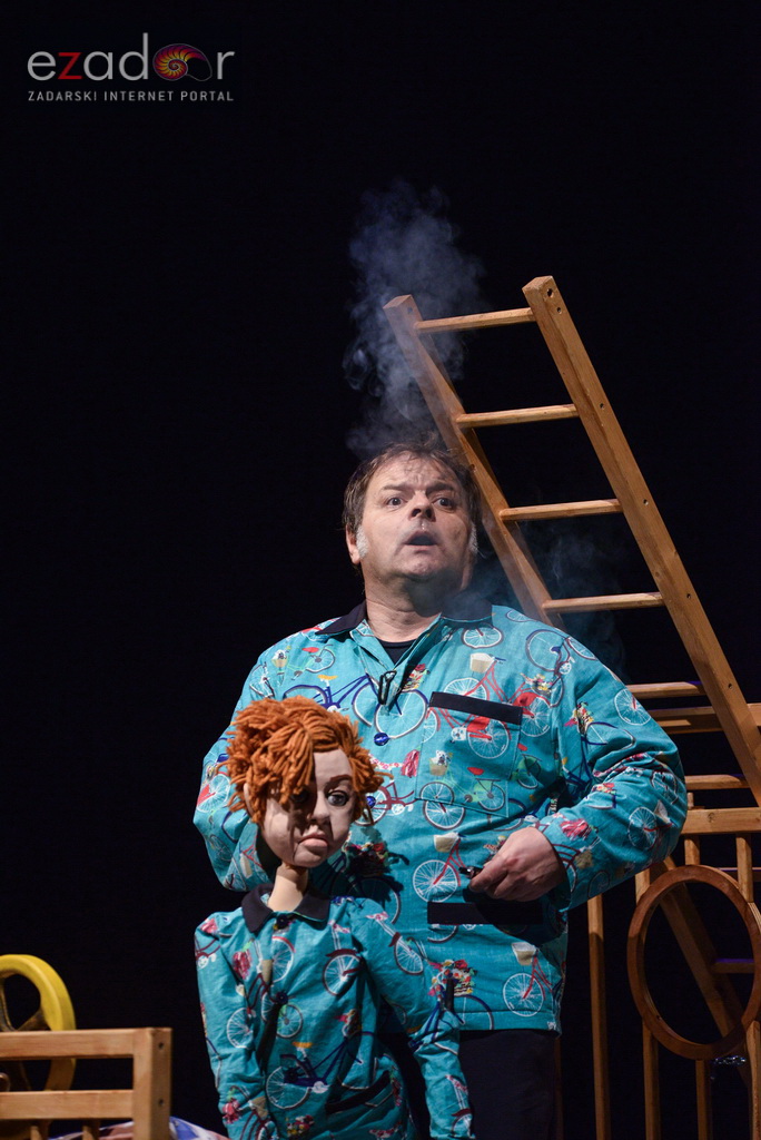 Premijera predstave “Pale sam na svijetu” u Kazalištu lutaka Zadar Premijera predstave “Pale sam na svijetu” u Kazalištu lutaka Zadar