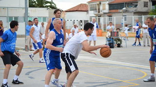 U povodu blagdana Kraljice Mira u Stanovima odigrana utakimica između veterana KK Zadar i Stanova, Foto: Iva Perinčić U povodu blagdana Kraljice Mira u Stanovima odigrana utakimica između veterana KK Zadar i Stanova, Foto: Iva Perinčić