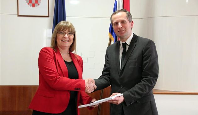 Primopredaja dužnosti između dosadašnje zamjenice ministra Sandre Artuković Kunšt i novog ministra pravosuđa Ante Šprlje
