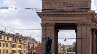Đir po čudesno lijepom St. Petersburgu Đir po čudesno lijepom St. Petersburgu