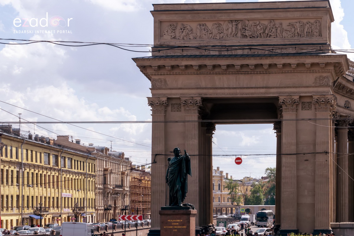 Đir po čudesno lijepom St. Petersburgu Đir po čudesno lijepom St. Petersburgu