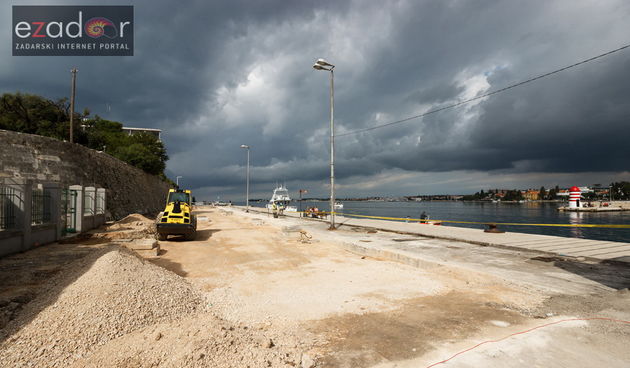Đir po kišnom Zadru, petak 6. listopada 2017. Radovi. Liburnska obala