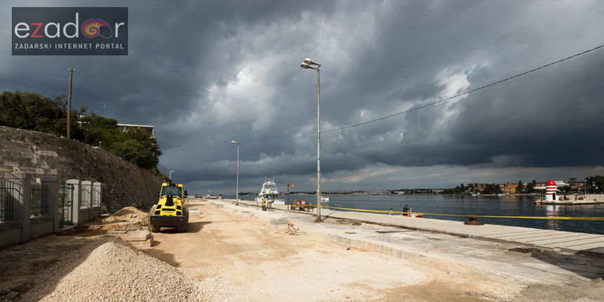 Đir po kišnom Zadru, petak 6. listopada 2017. Radovi. Liburnska obala