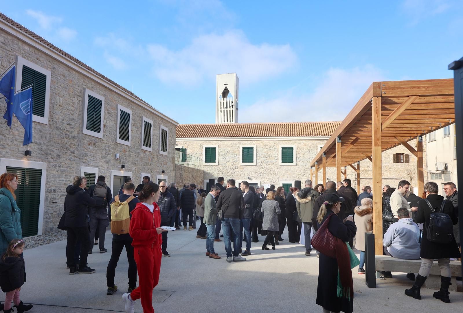 Centar za interpretaciju prirode Krka – vrelo života otvorio svoja vrata Centar za interpretaciju prirode Krka – vrelo života otvorio svoja vrata