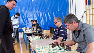 Bibinje: Alternativna sahovska simultanka 13. svibnja 2011, Foto: leo Banic Bibinje: Alternativna sahovska simultanka 13. svibnja 2011, Foto: leo Banic