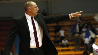 Zagreb, 220513
Dvorana II Doma sportova.
Kosarkaska utakmica pulufinale doigravanja za prvaka Hrvatske (2 utakmica) Cedevita – Zadar.
Na slici: Jaksa Vulic trener Cedevite.
Foto: Nenad Dugi / CROPIX Zagreb, 220513
Dvorana II Doma sportova.
Kosarkaska utakmica pulufinale doigravanja za prvaka Hrvatske (2 utakmica) Cedevita – Zadar.
Na slici: Jaksa Vulic trener Cedevite.
Foto: Nenad Dugi / CROPIX