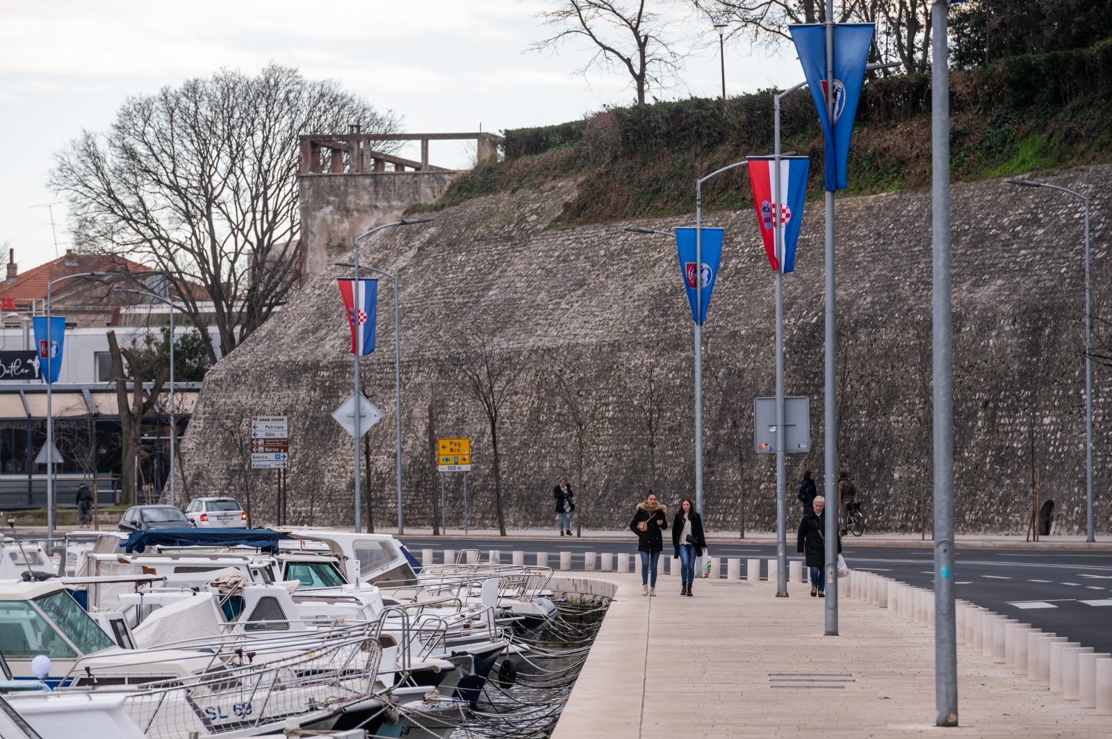 Zadar ukrašen zastavama ususret obljetnici akcie Maslenica
