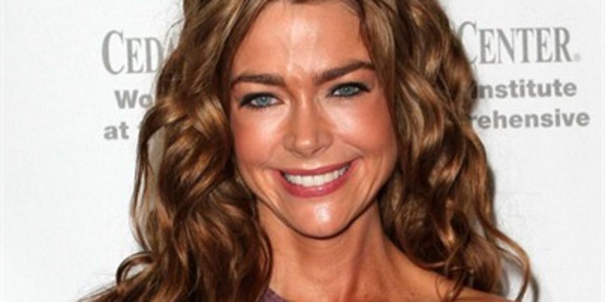 Denise Richards ( foto Sipa press). Denise Richards ( foto Sipa press).