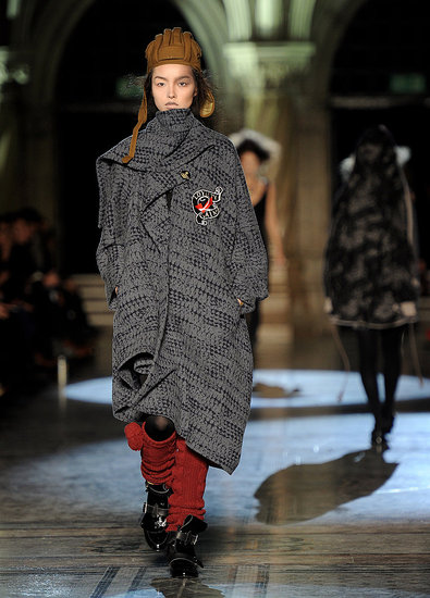 Vivienne Westwood Red Label, Jesen 2010.  (www.coutorture.com)