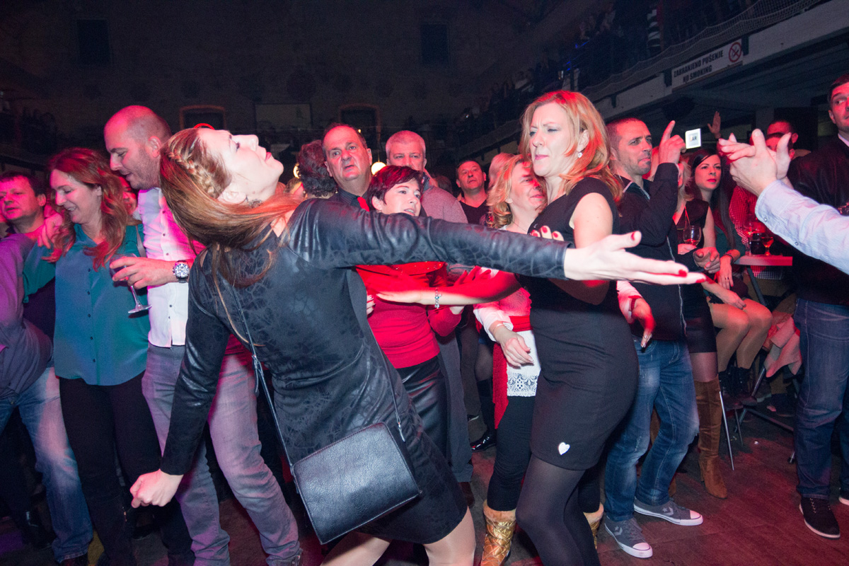 Božićni koncert Tomislava Bralića i klape Intrade u zadarskom klubu Arsenal 25. prosinca 2016.