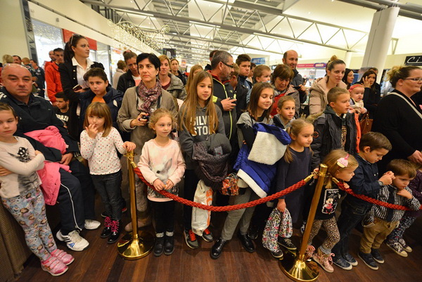 Sveti Nikola u Supernova centru 6. prosinca 2016.  Foto: Iva Perinčić