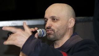 Split, 190313.
MKC Split. 
Poceo je sedmi Pricigin, splitski festival pricanja prica. 
Dodjela cetvrte PriceSTI,  nagrade za najbolju javnu pricu 2012. godine.
Na fotografiji: Damir Karakas.
Foto: Vojko Basic / CROPIX