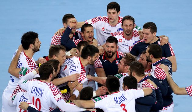 Slavlje hrvatskih rukometaša nakon pobjede nad Norveškom